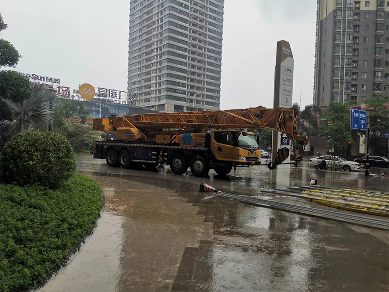 湛江東康起重工程有限公司,吊車出租,大件吊裝,起重機租賃公司,附近汽車吊裝租賃